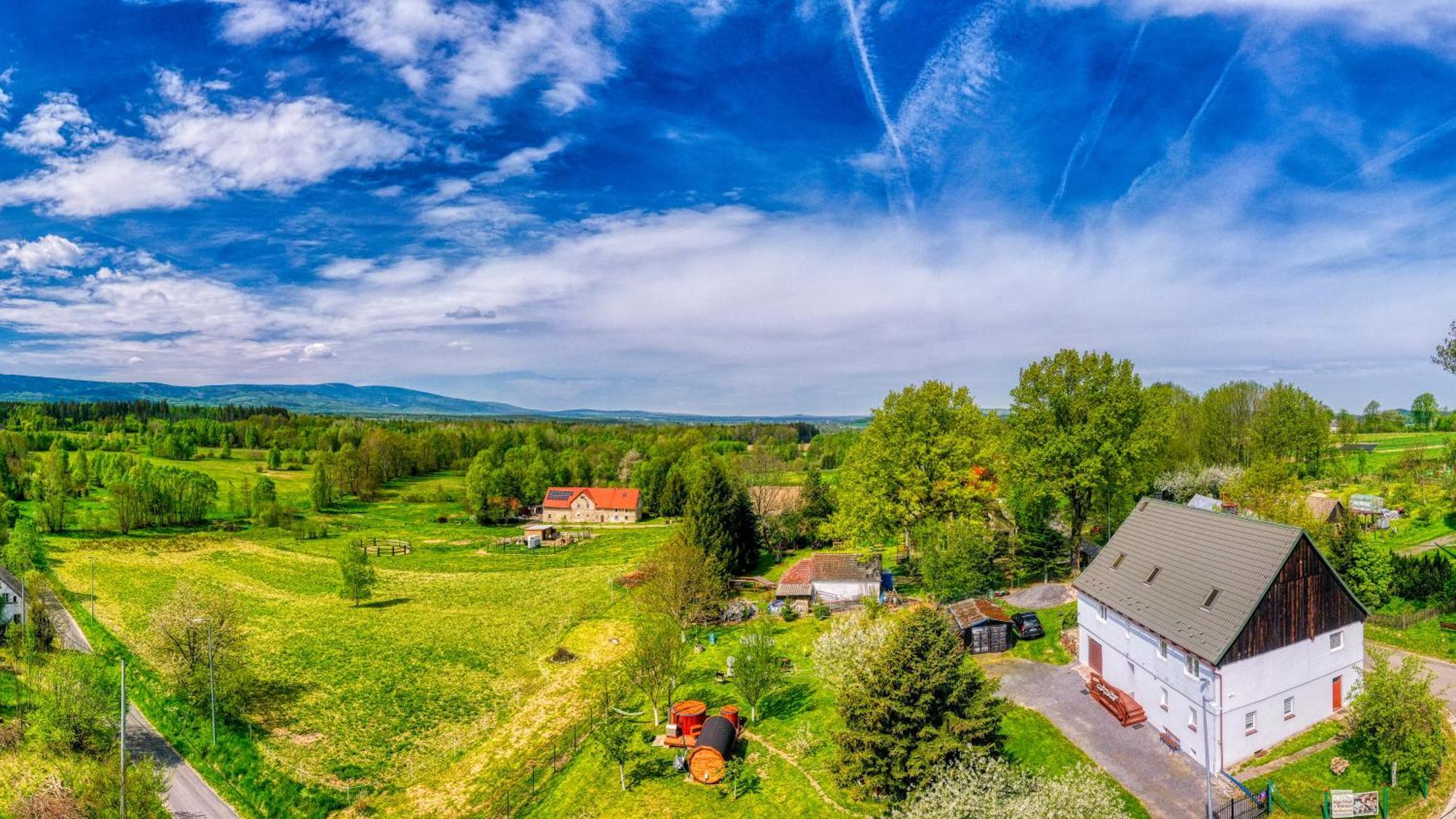 Maja Pokoje Z Widokiem Kameralna Agroturystyka Na Pogorzu Izerskim Z Sauna I Jacuzzi (Adults Only) Mirsk Buitenkant foto